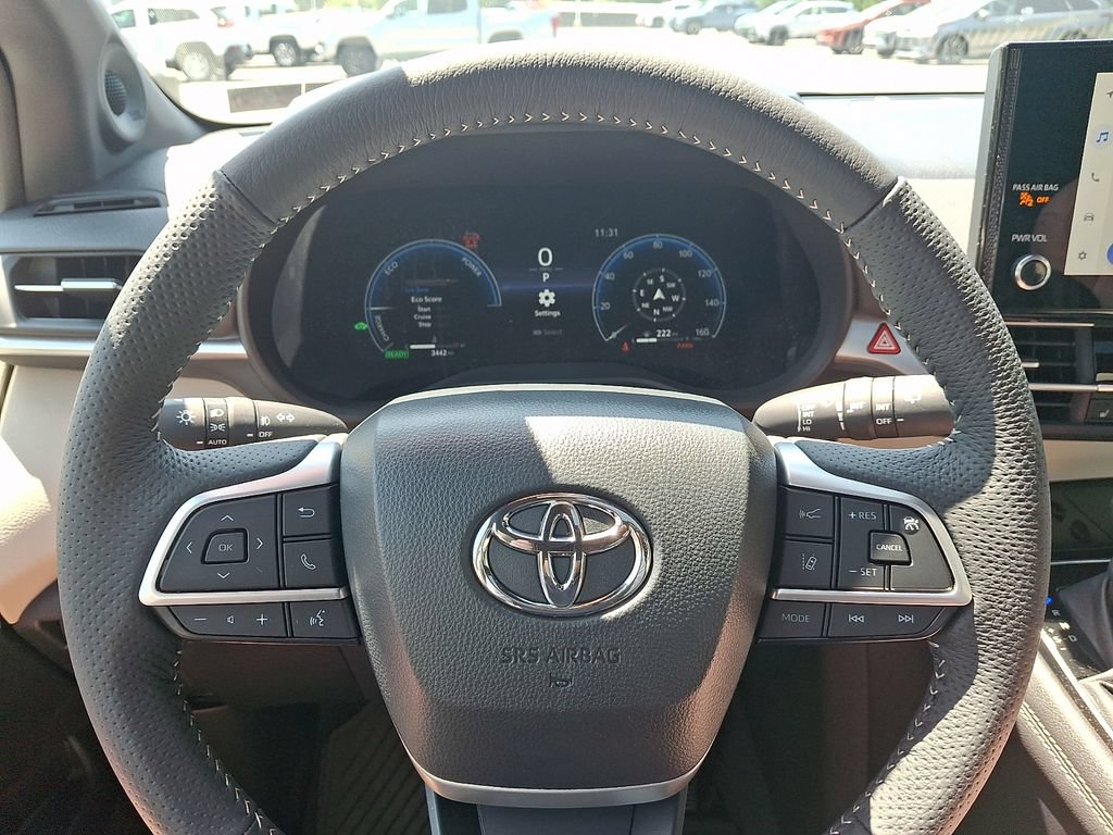 Used 2026 Toyota Sienna Limited AWD/4WD image 20