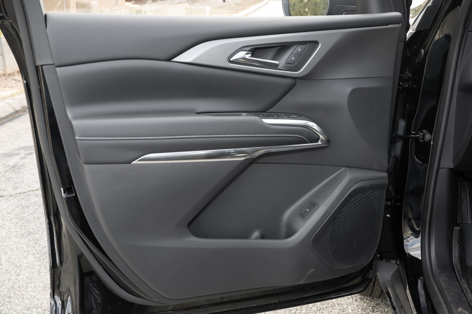 New 2026 Chevrolet Traverse LT w/ Driver Confidence Package image 16