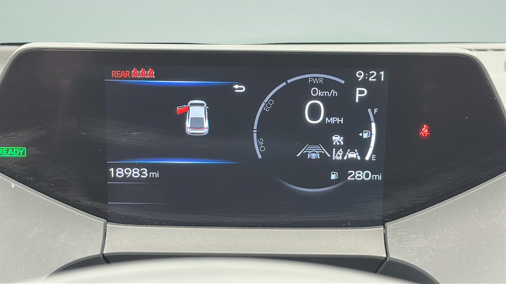 Used 2025 Toyota Prius LE FWD image 15