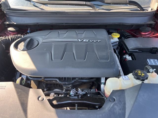 Used 2019 Jeep Cherokee Latitude w/ Popular Appearance Group image 34