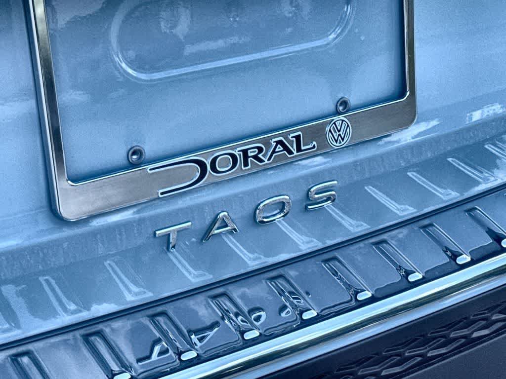 New 2026 Volkswagen Taos SE FWD image 10