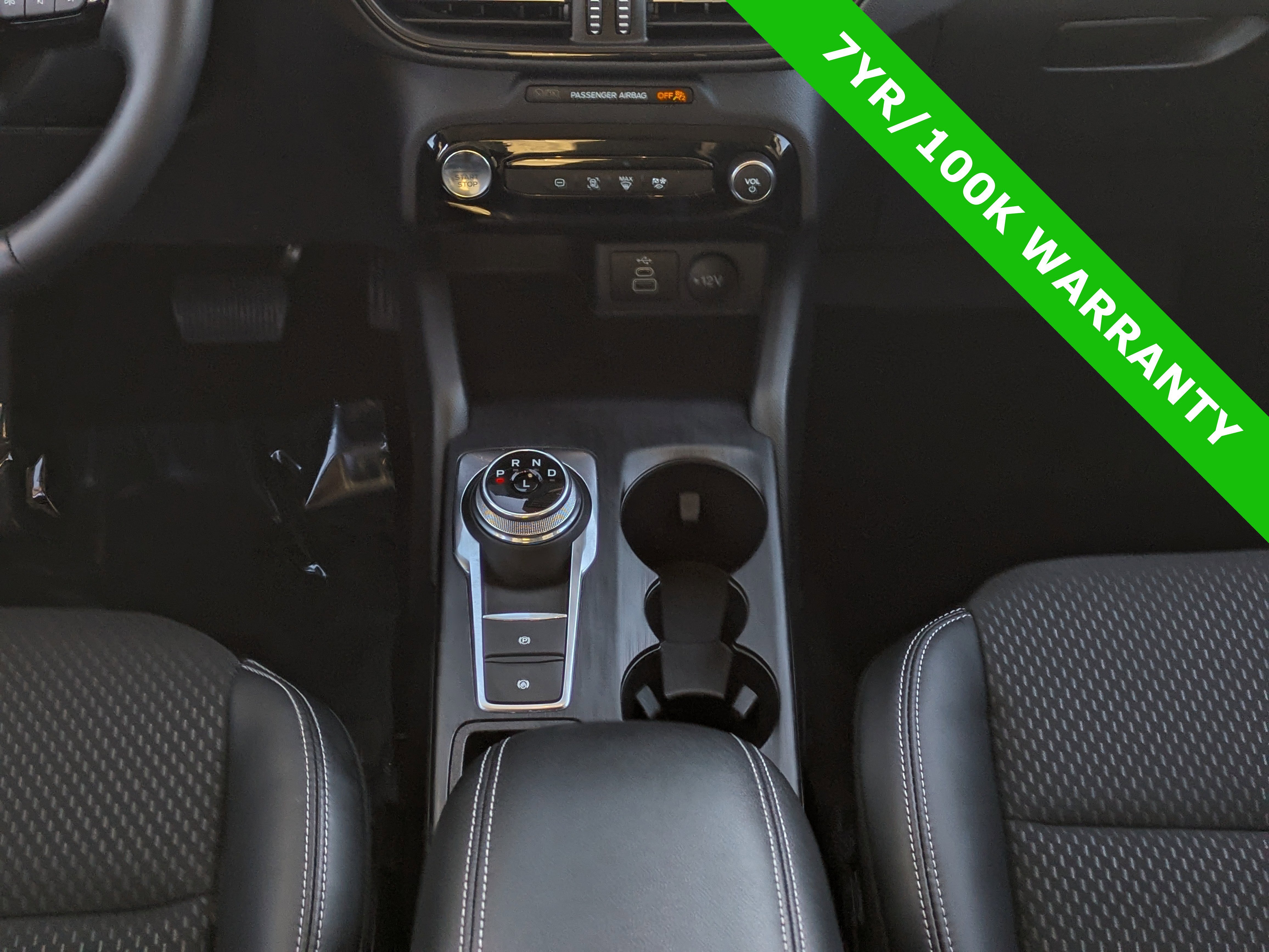 Certified 2025 Ford Escape PHEV image 20