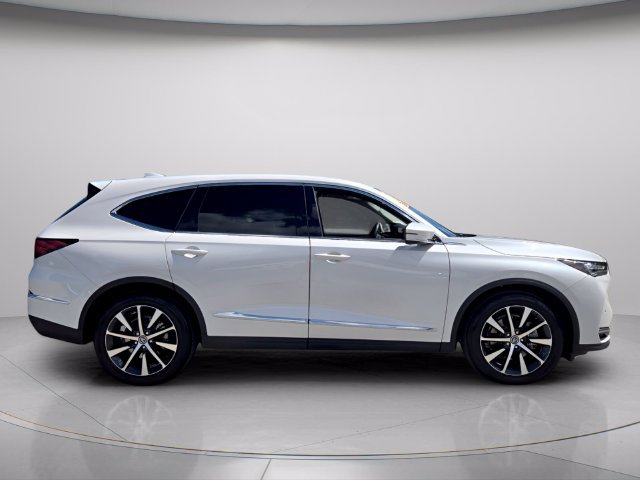Certified 2026 Acura MDX w/ Technology Package FWD image 4