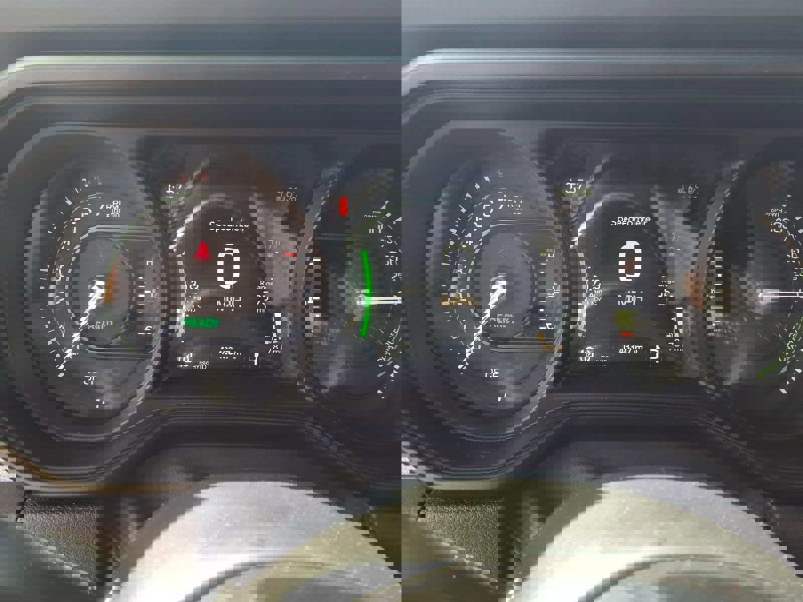 Used 2025 Jeep Wrangler Unlimited Sahara image 11