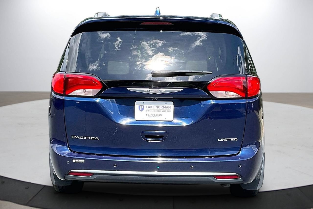 Certified 2018 Chrysler Pacifica Limited w/ Advanced Safetytec Group FWD image 8