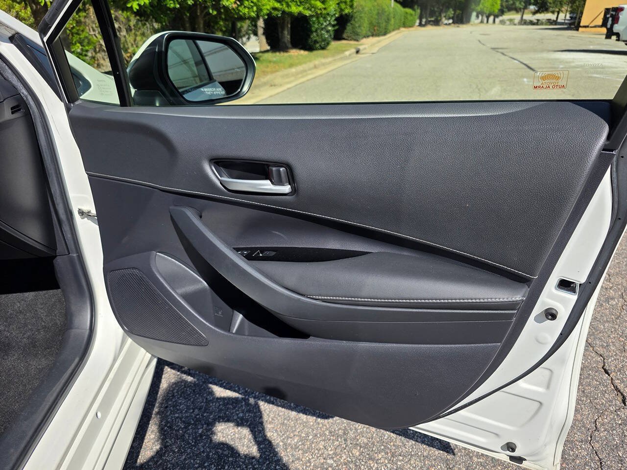 Used 2019 Toyota Corolla SE w/ SE Option Package FWD image 30