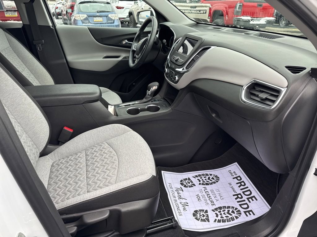 Certified 2023 Chevrolet Equinox LT w/ Driver Convenience Package image 11