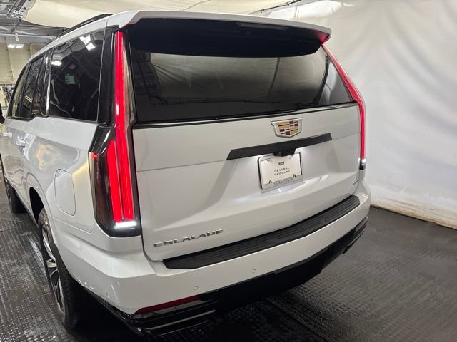 New 2026 Cadillac Escalade Sport w/ Touring Package AWD/4WD image 4