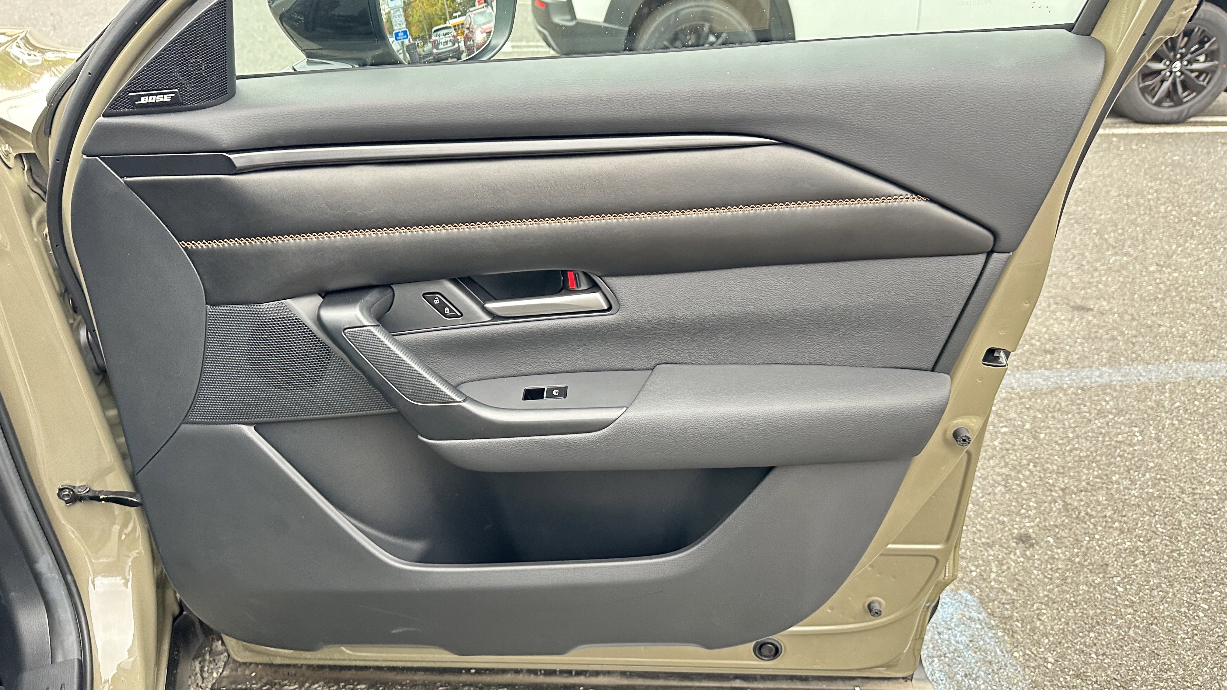 Certified 2025 MAZDA CX-50 AWD 2.5 Turbo w/ Premium Pkg image 38