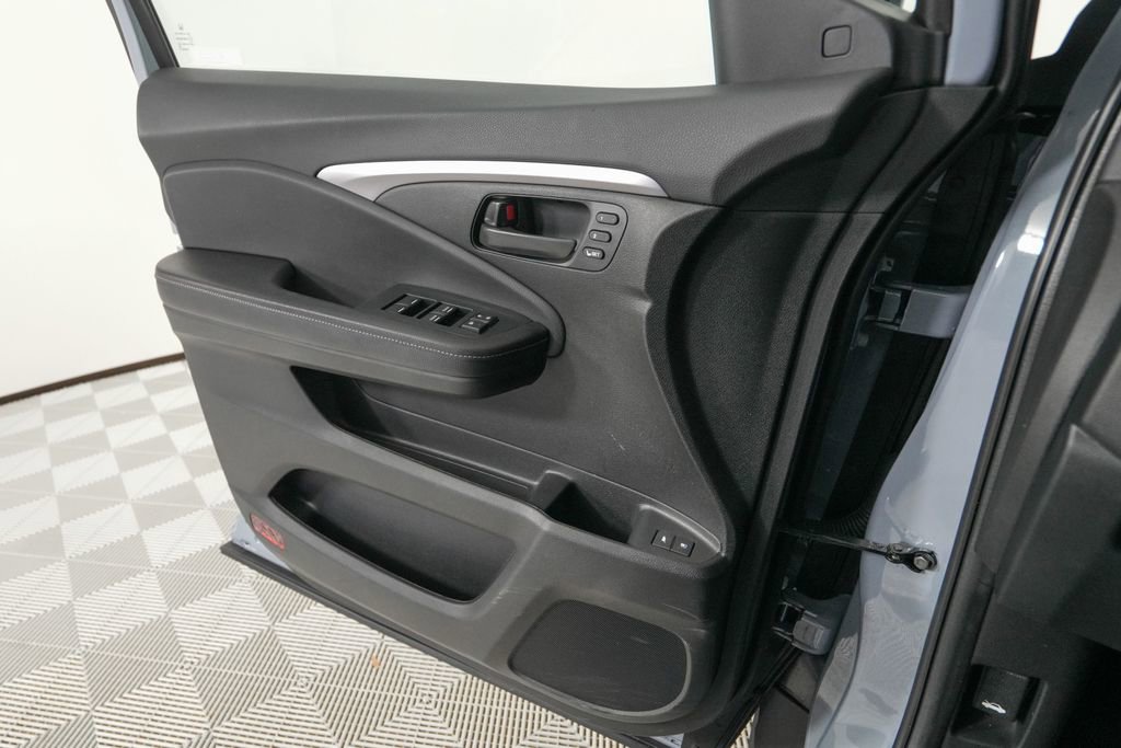 Used 2022 Honda Passport EX-L image 12