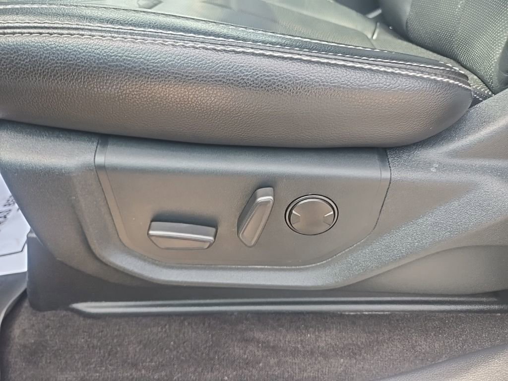 Used 2020 Ford F150 Lariat w/ Equipment Group 502A Luxury image 12