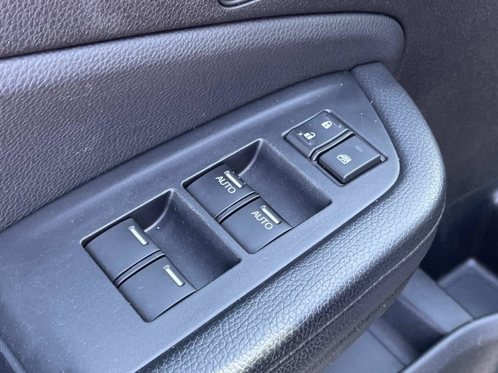 Used 2016 Honda Pilot Touring image 31