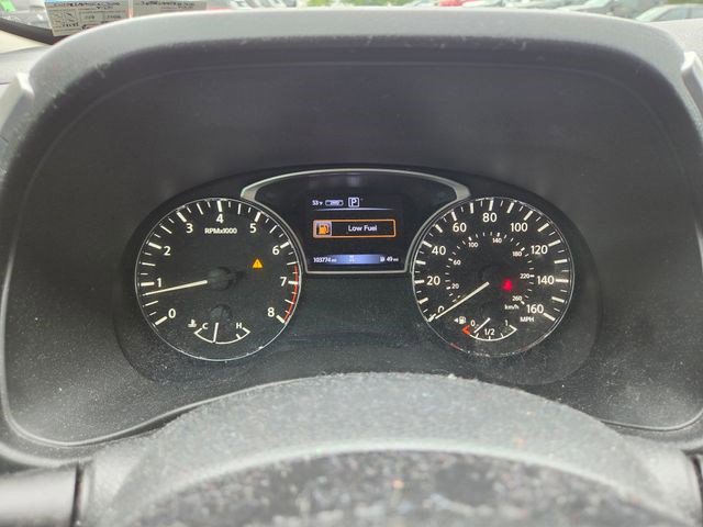 Used 2018 Nissan Pathfinder SV AWD/4WD image 4