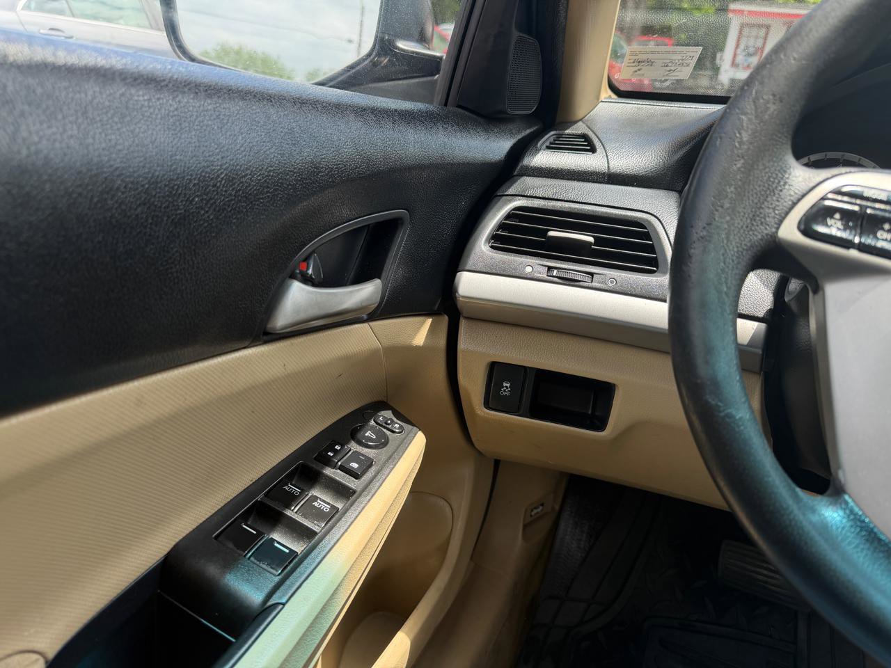 Used 2012 Honda Accord LX image 23