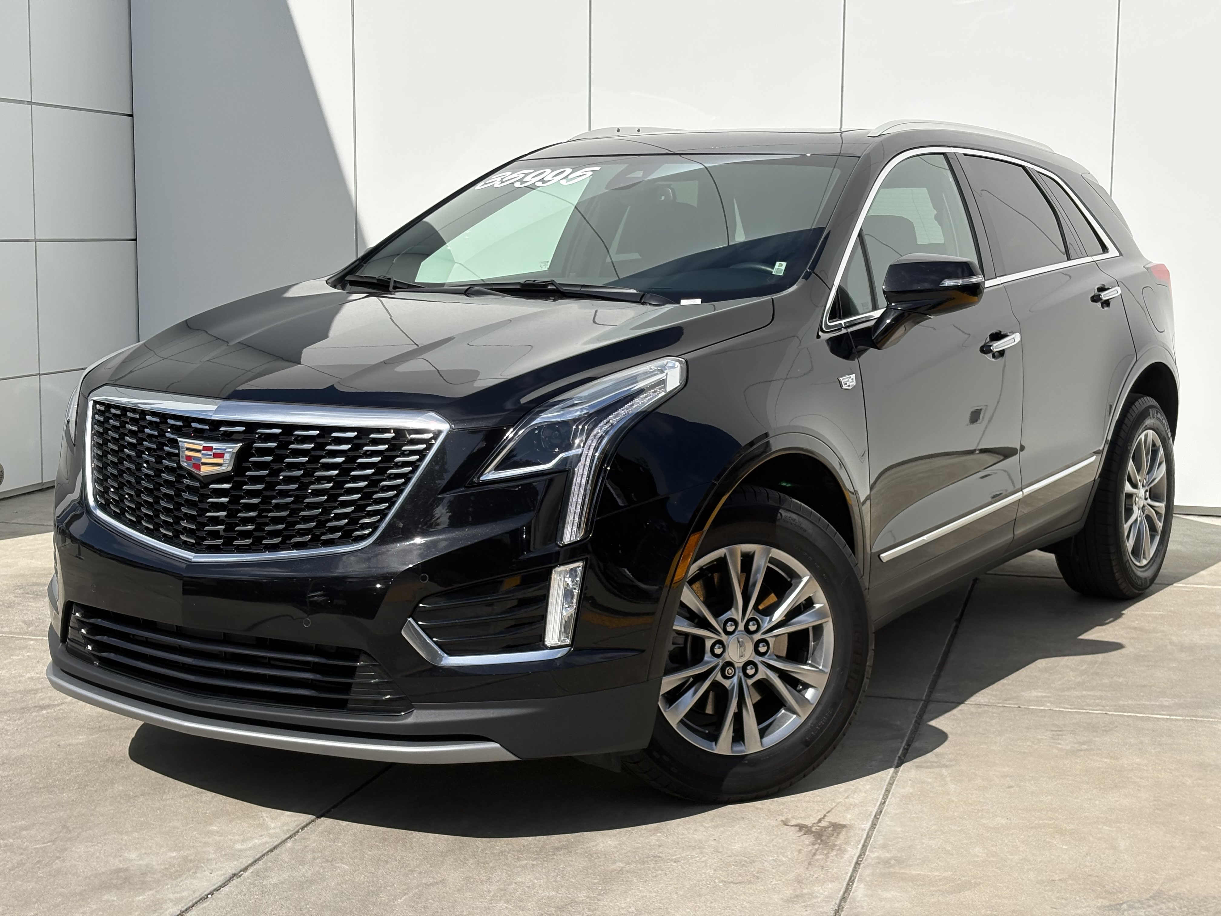 Certified 2023 Cadillac XT5 Premium Luxury AWD/4WD image 2