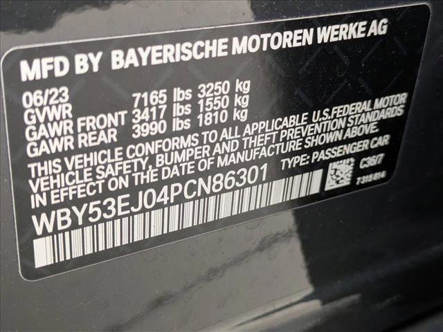 Used 2023 BMW i7 xDrive60 AWD/4WD image 16