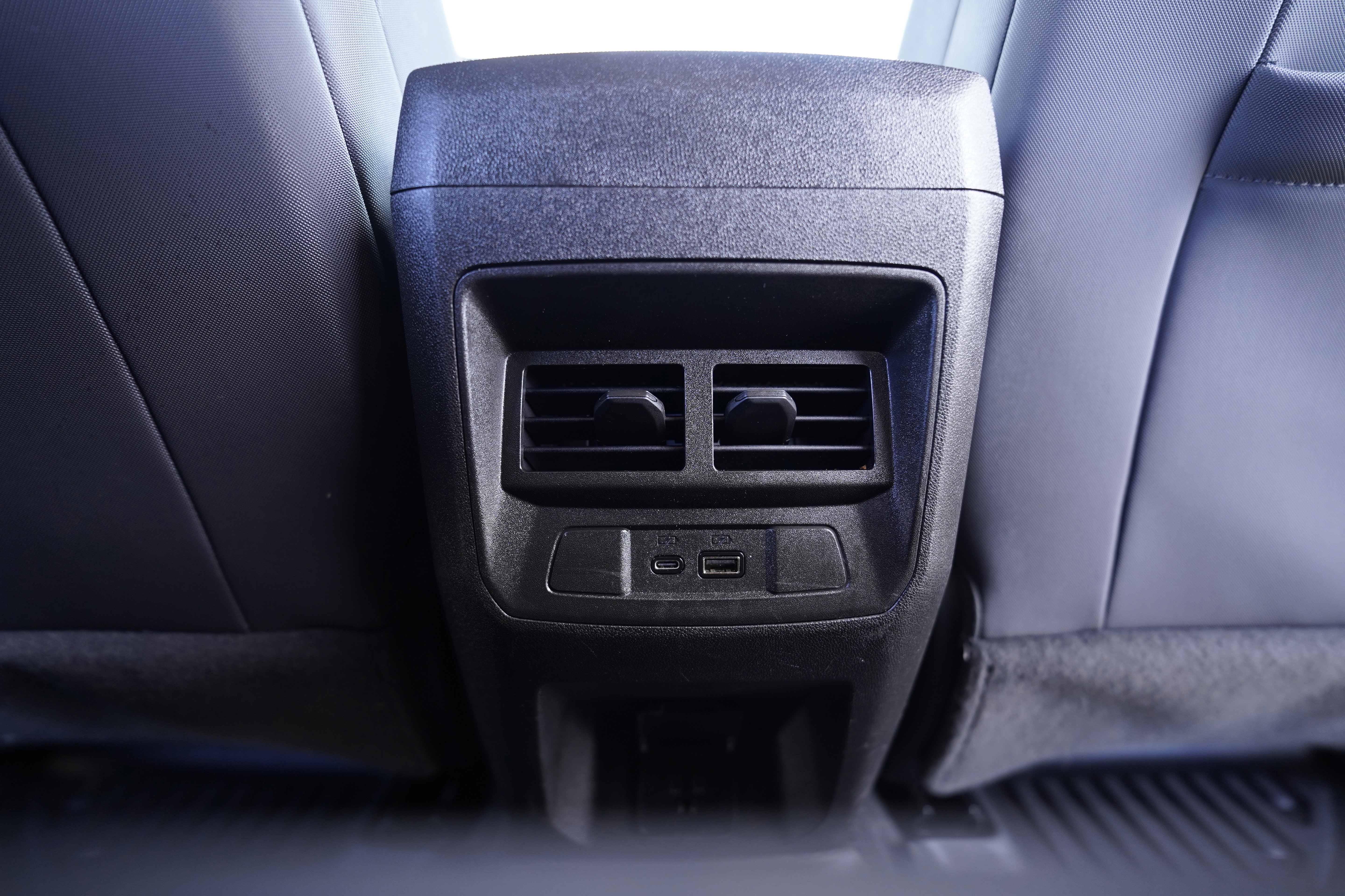 Used 2024 Chevrolet Colorado Z71 w/ Safety Package image 11