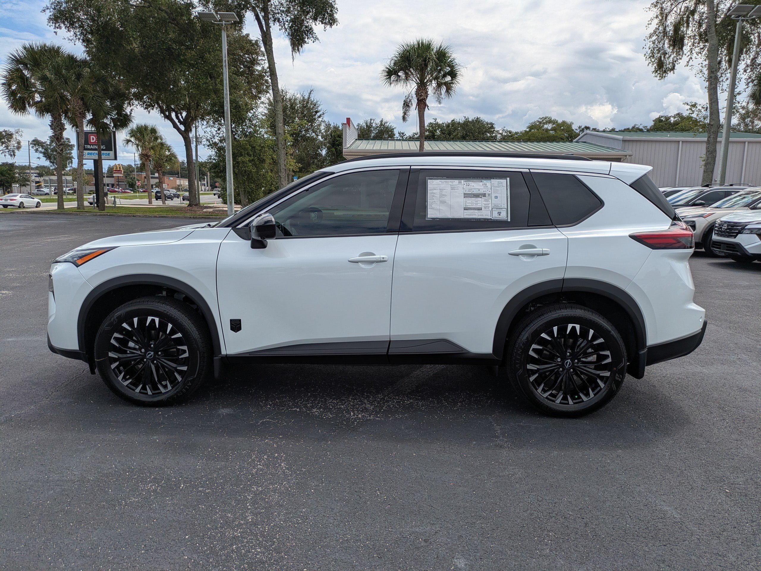 New 2026 Nissan Rogue Dark Armor FWD image 7