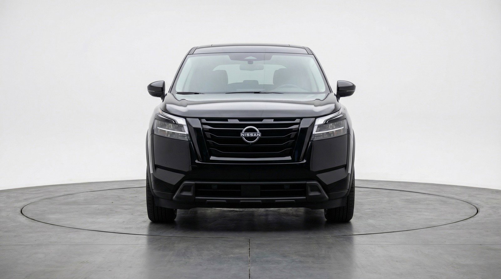 Used 2025 Nissan Pathfinder SV image 2