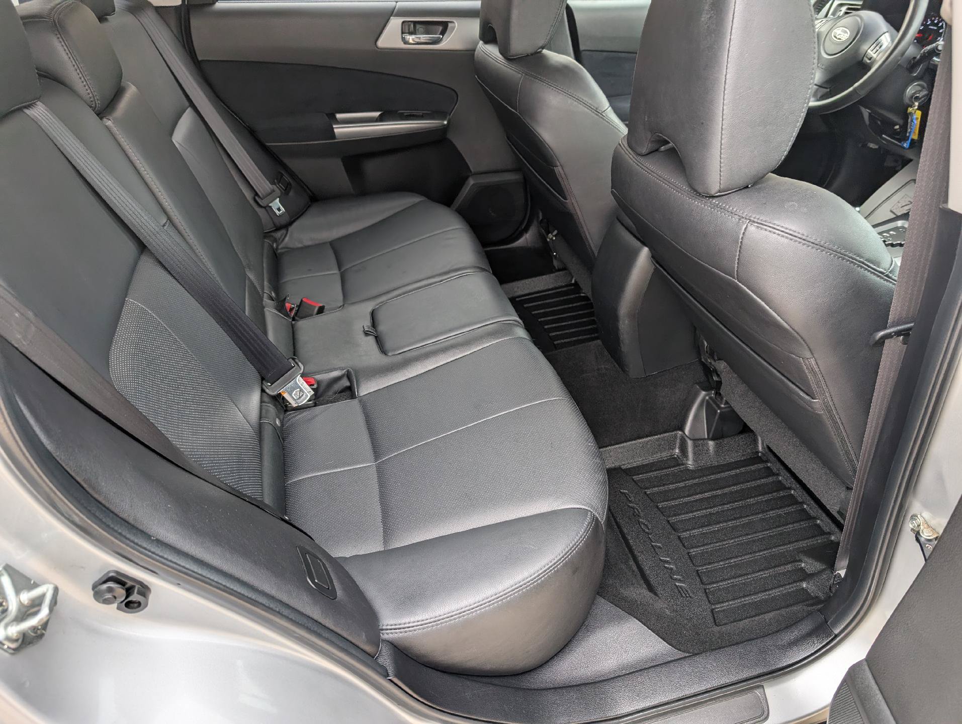 Used 2011 Subaru Forester 2.5X Touring w/ Rugged Pkg 1F AWD/4WD image 15