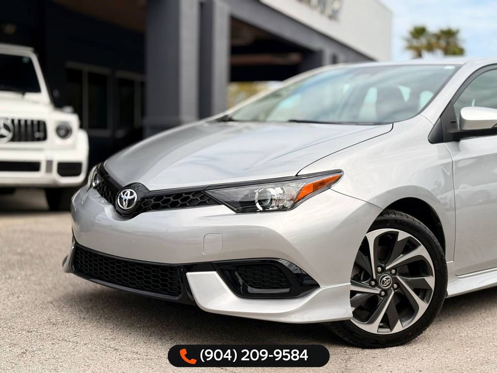 Used 2018 Toyota Corolla iM w/ Carpet Mat Package (TMS) image 2