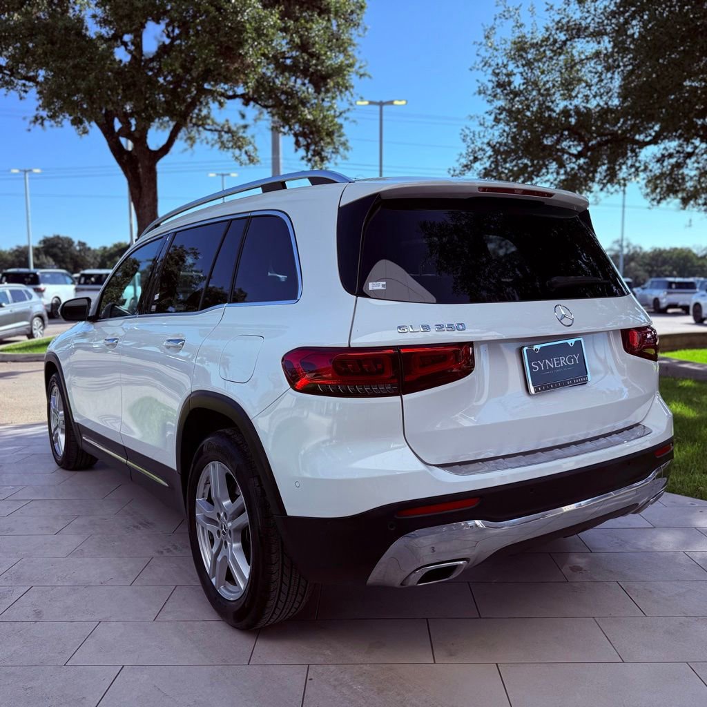 Used 2023 Mercedes-Benz GLB 250 image 8