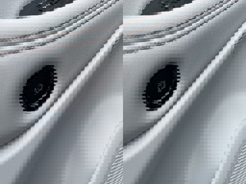 New 2026 Jeep Cherokee Limited image 21