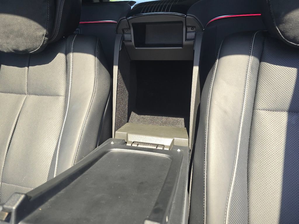Used 2023 Mercedes-Benz Maybach GLS 600 4MATIC image 26