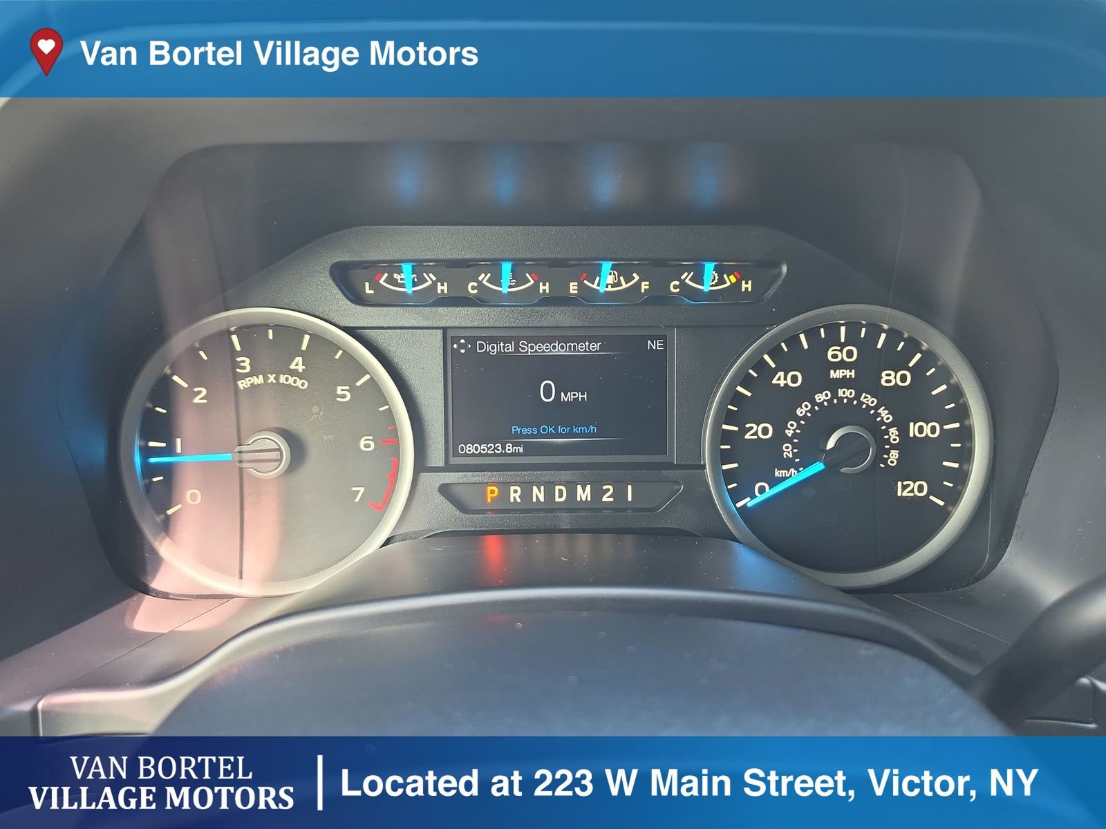 Used 2017 Ford F150 XLT w/ Equipment Group 302A Luxury AWD/4WD image 15