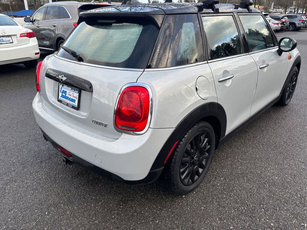 Used 2016 MINI Cooper 4-Door Hardtop image 5