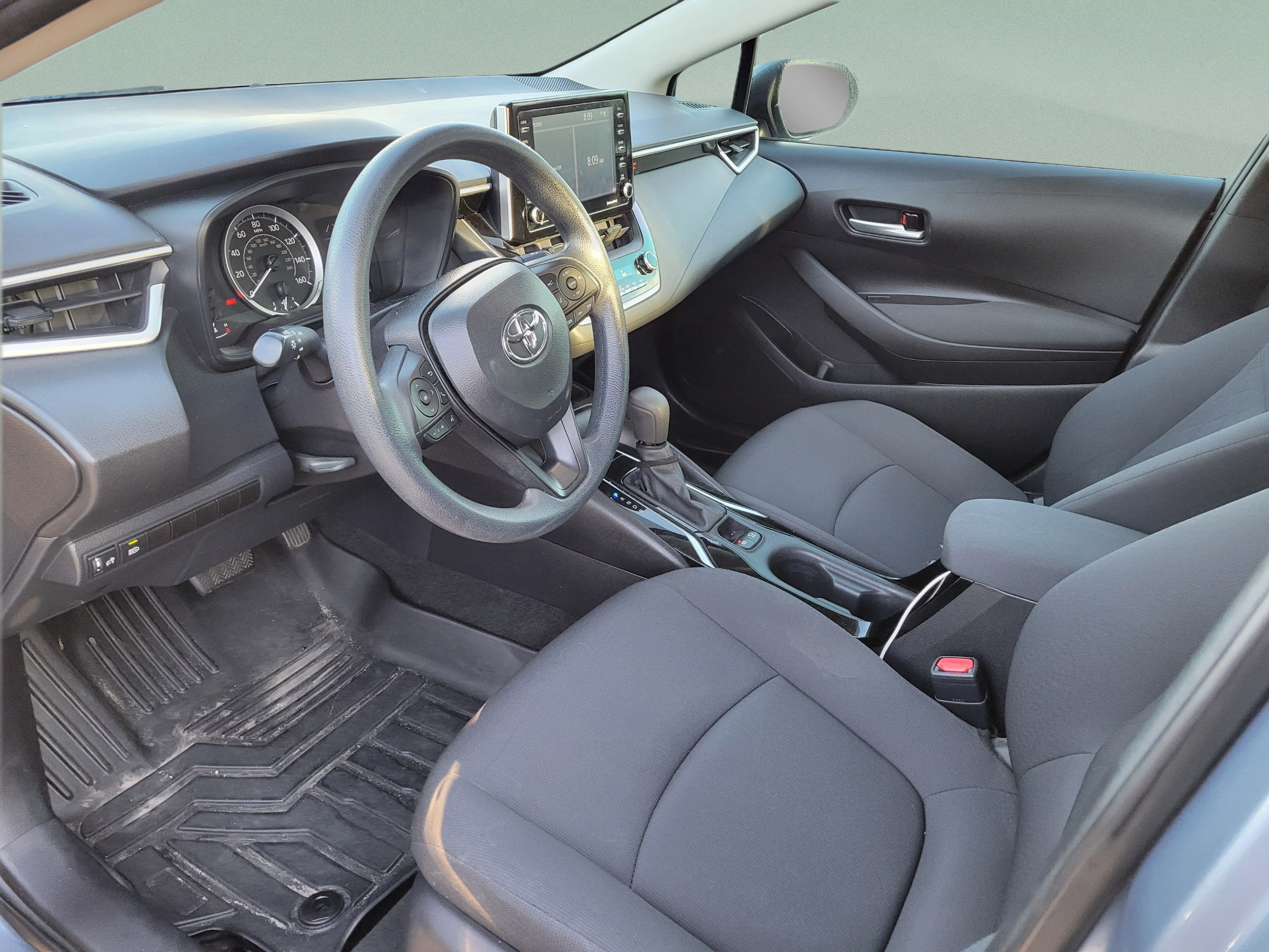 Used 2021 Toyota Corolla LE FWD image 14