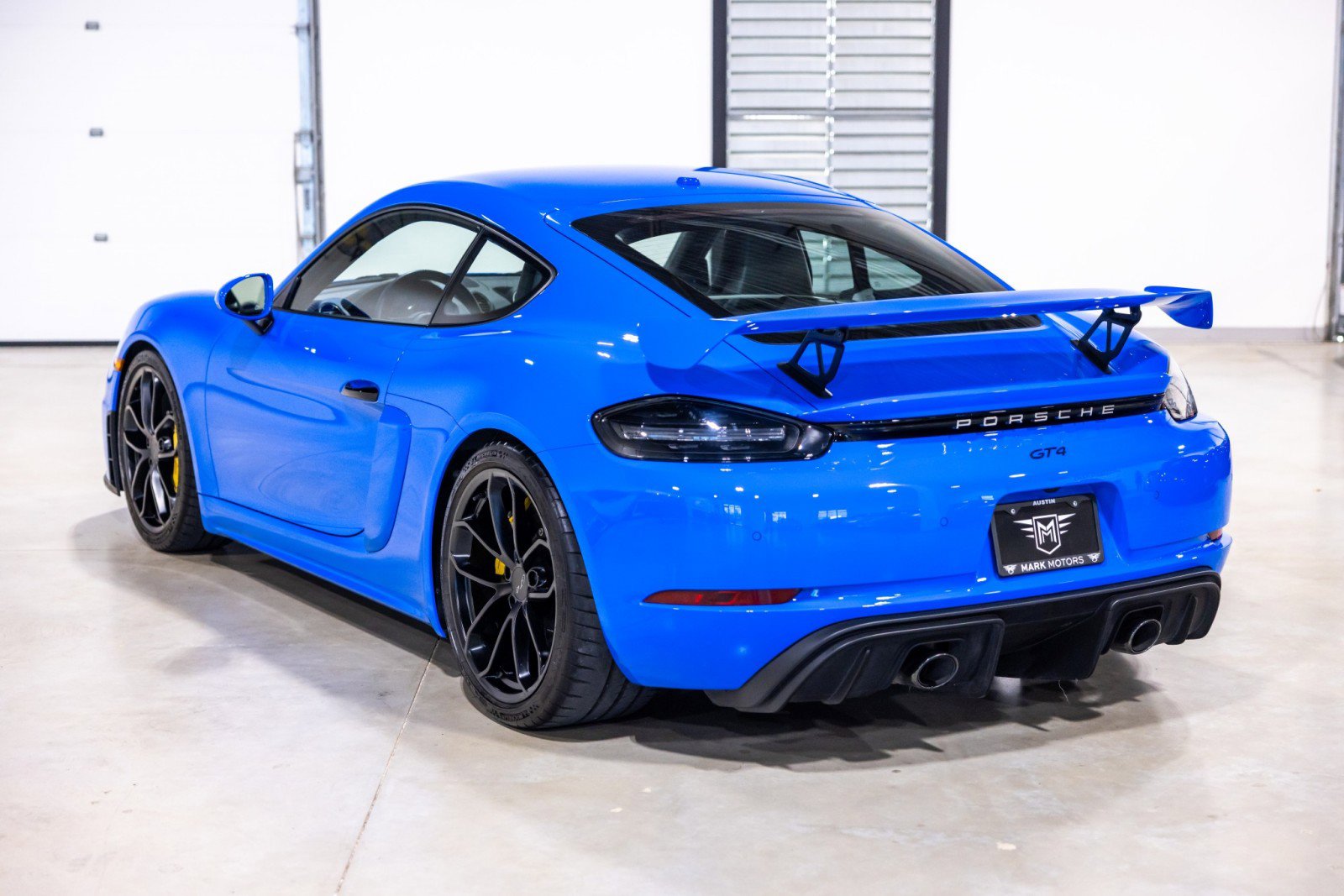 Used 2022 Porsche 718 Cayman GT4 RWD image 7