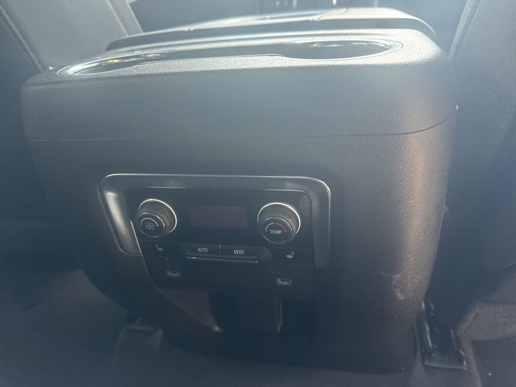 Used 2022 Chevrolet Tahoe High Country AWD/4WD image 11