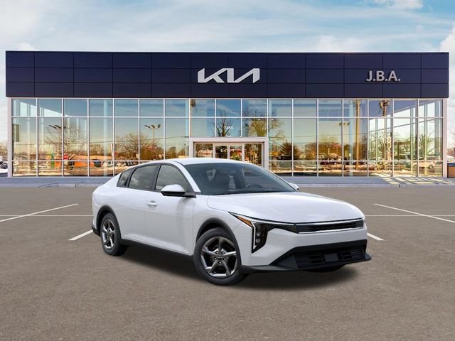 New 2026 Kia K4 FWD image 8