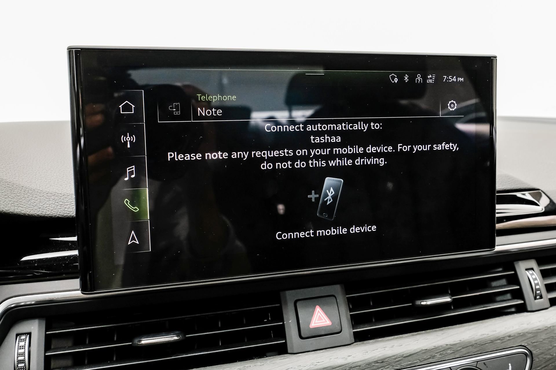 Used 2023 Audi A4 2.0T Premium w/ Convenience Package image 33