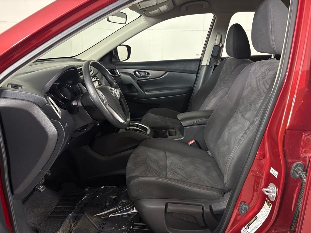Used 2016 Nissan Rogue S FWD image 15