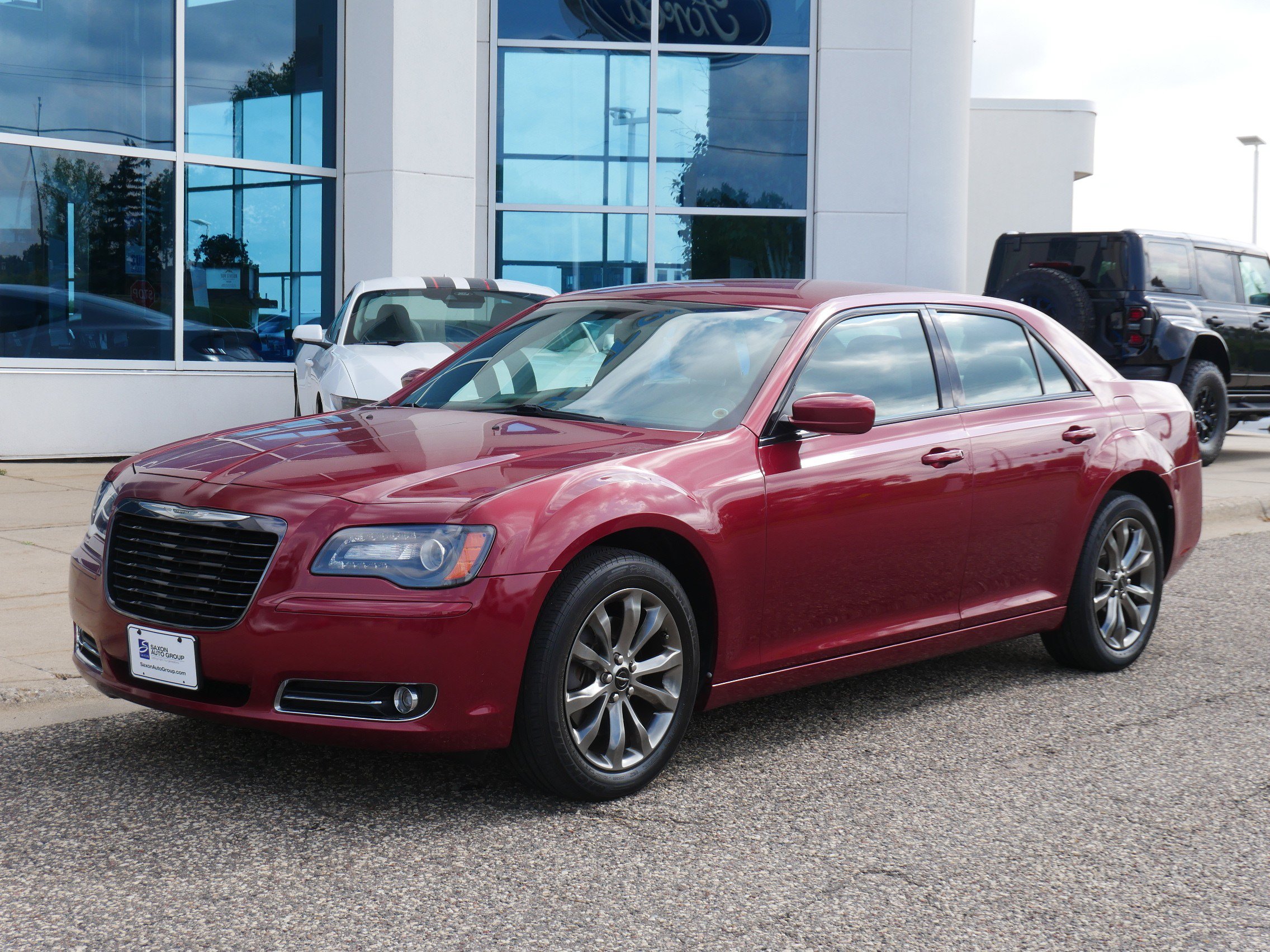 Used 2014 Chrysler 300 S AWD/4WD image 25