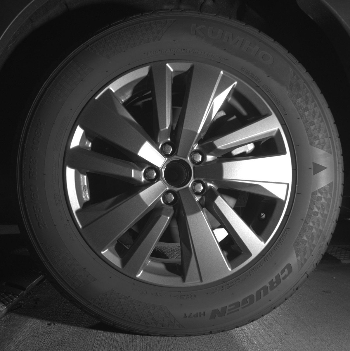 Used 2025 Nissan Pathfinder SV FWD image 14