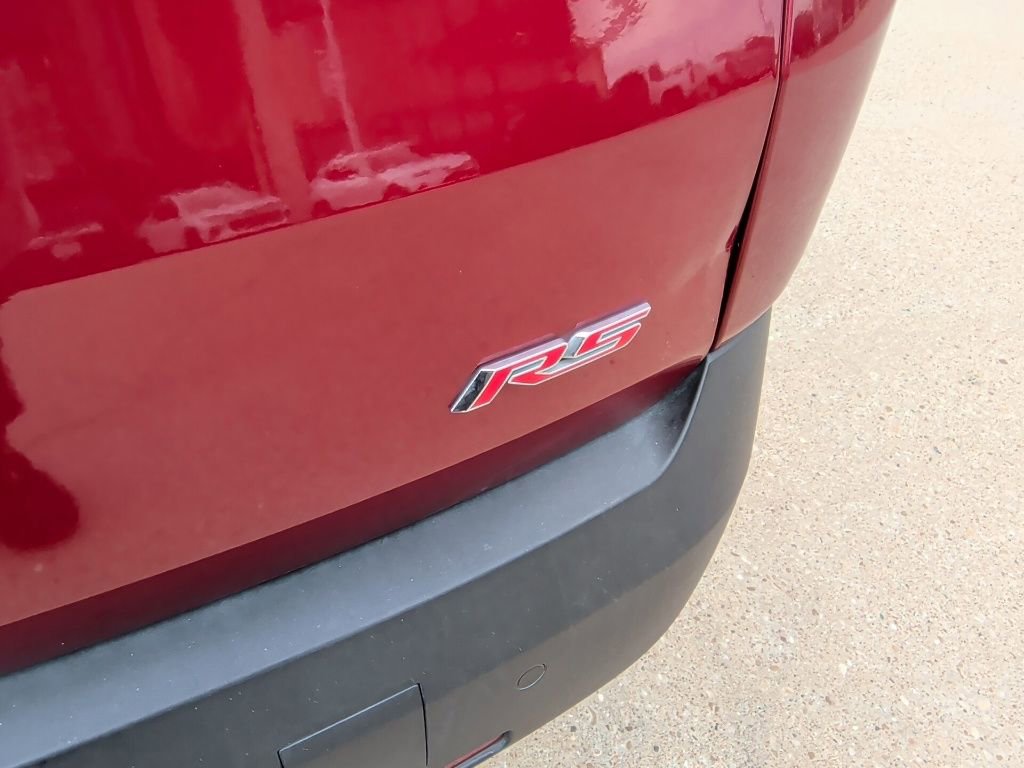 Used 2022 Chevrolet Traverse RS image 48