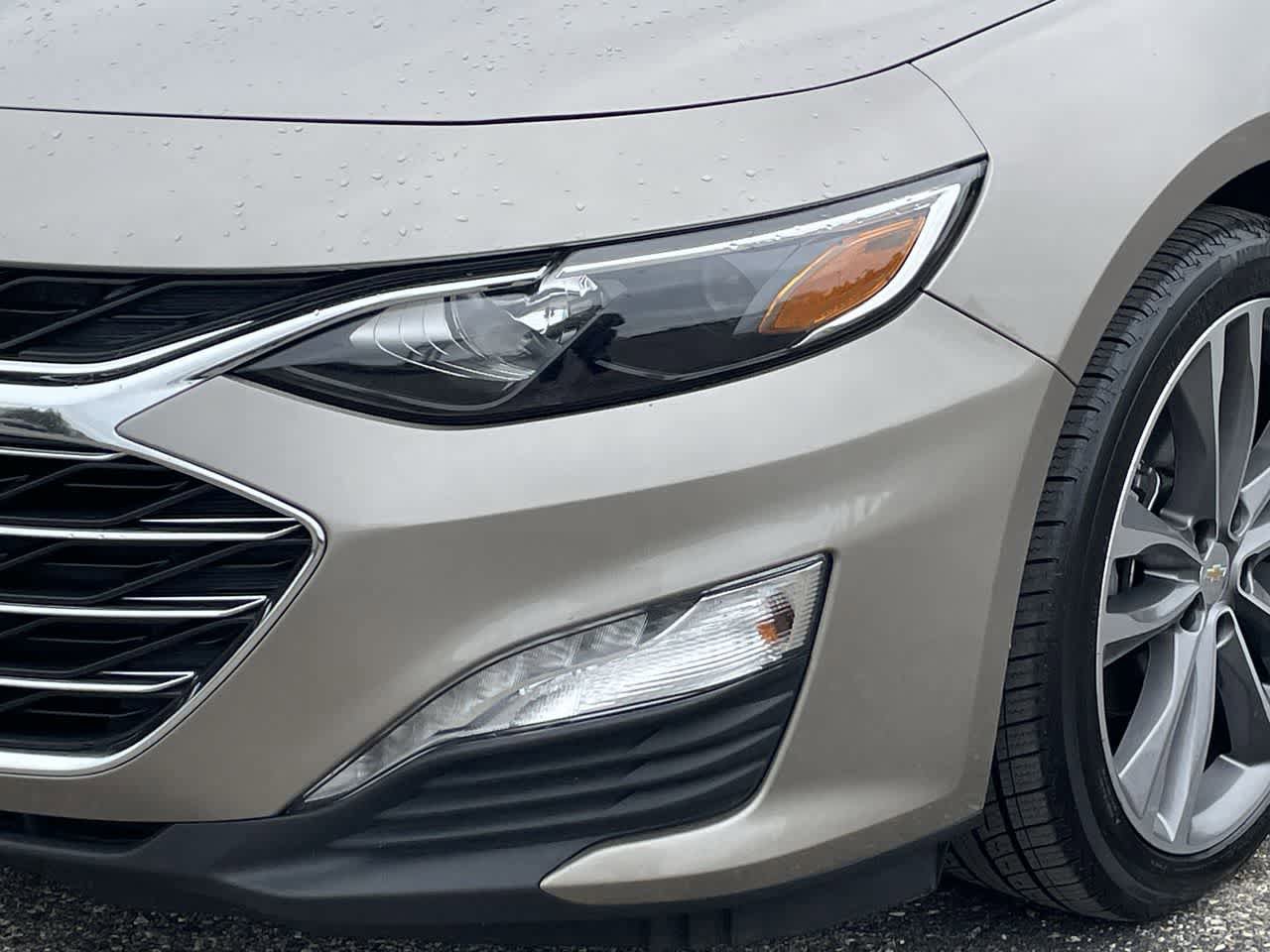 Used 2022 Chevrolet Malibu LT FWD image 33