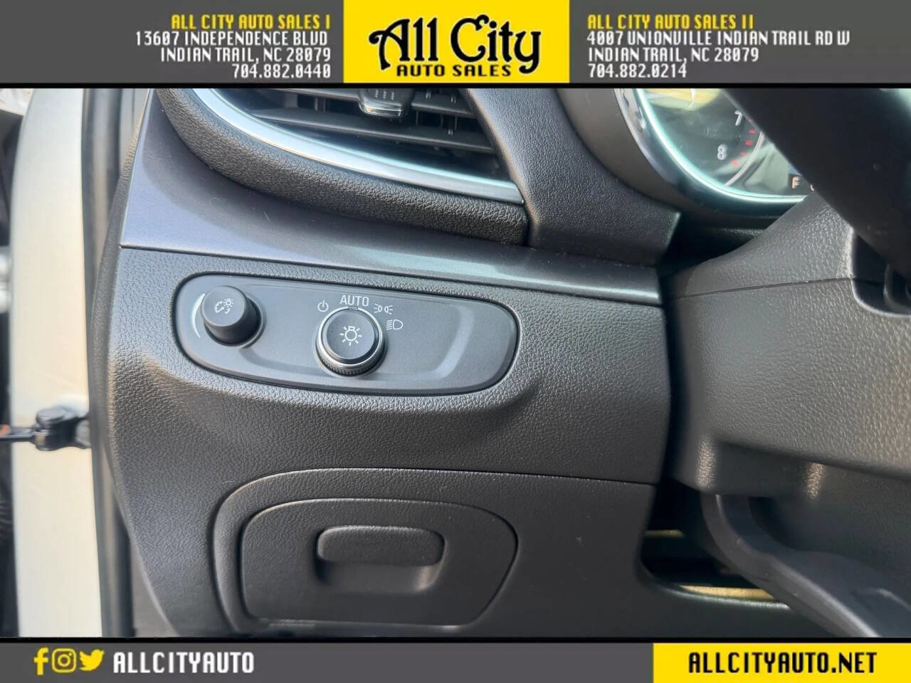 Used 2019 Buick Encore Preferred image 18