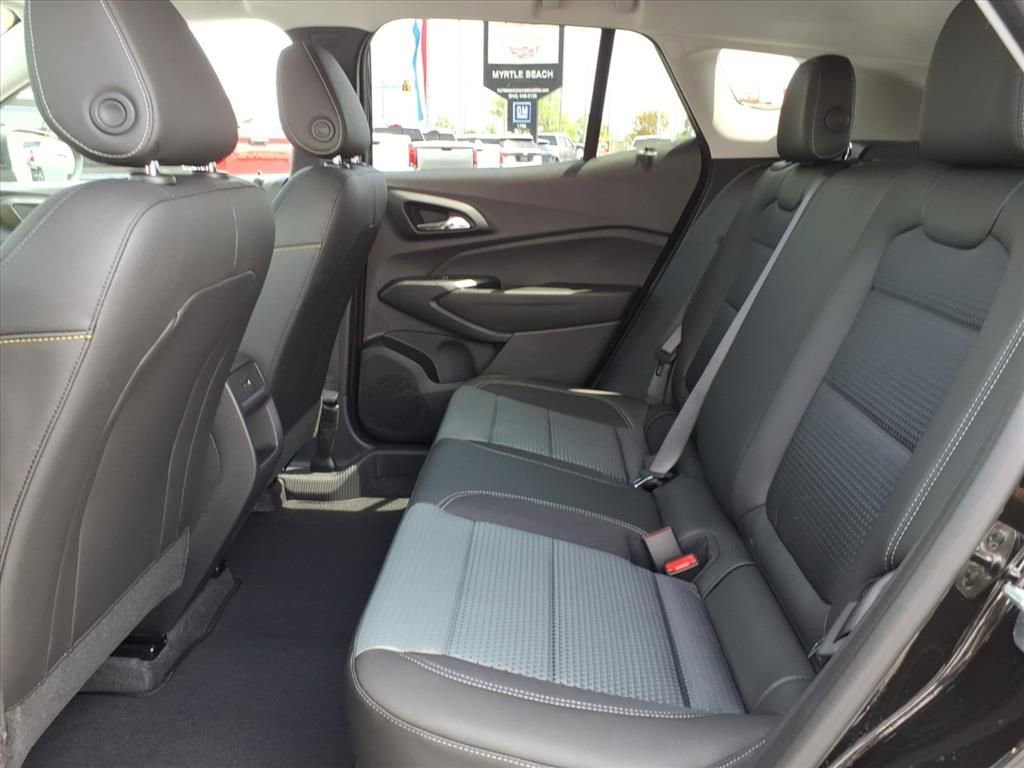 New 2026 Chevrolet Trax LT w/ Sunroof Package FWD image 14