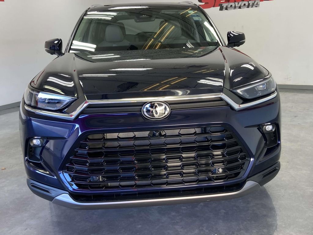 Used 2026 Toyota Grand Highlander Limited image 8