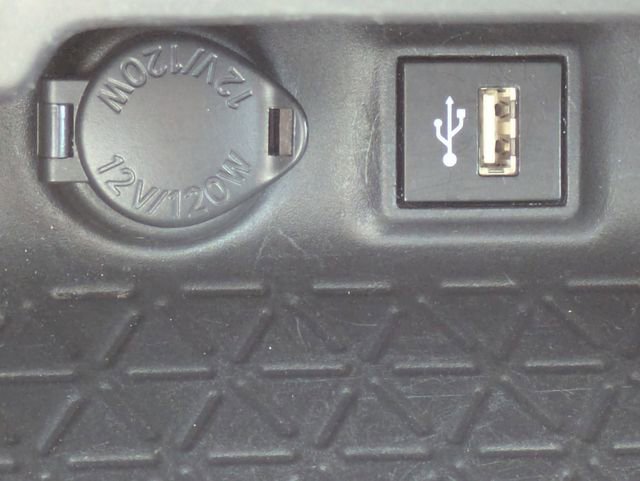 Used 2024 Toyota RAV4 XLE image 25