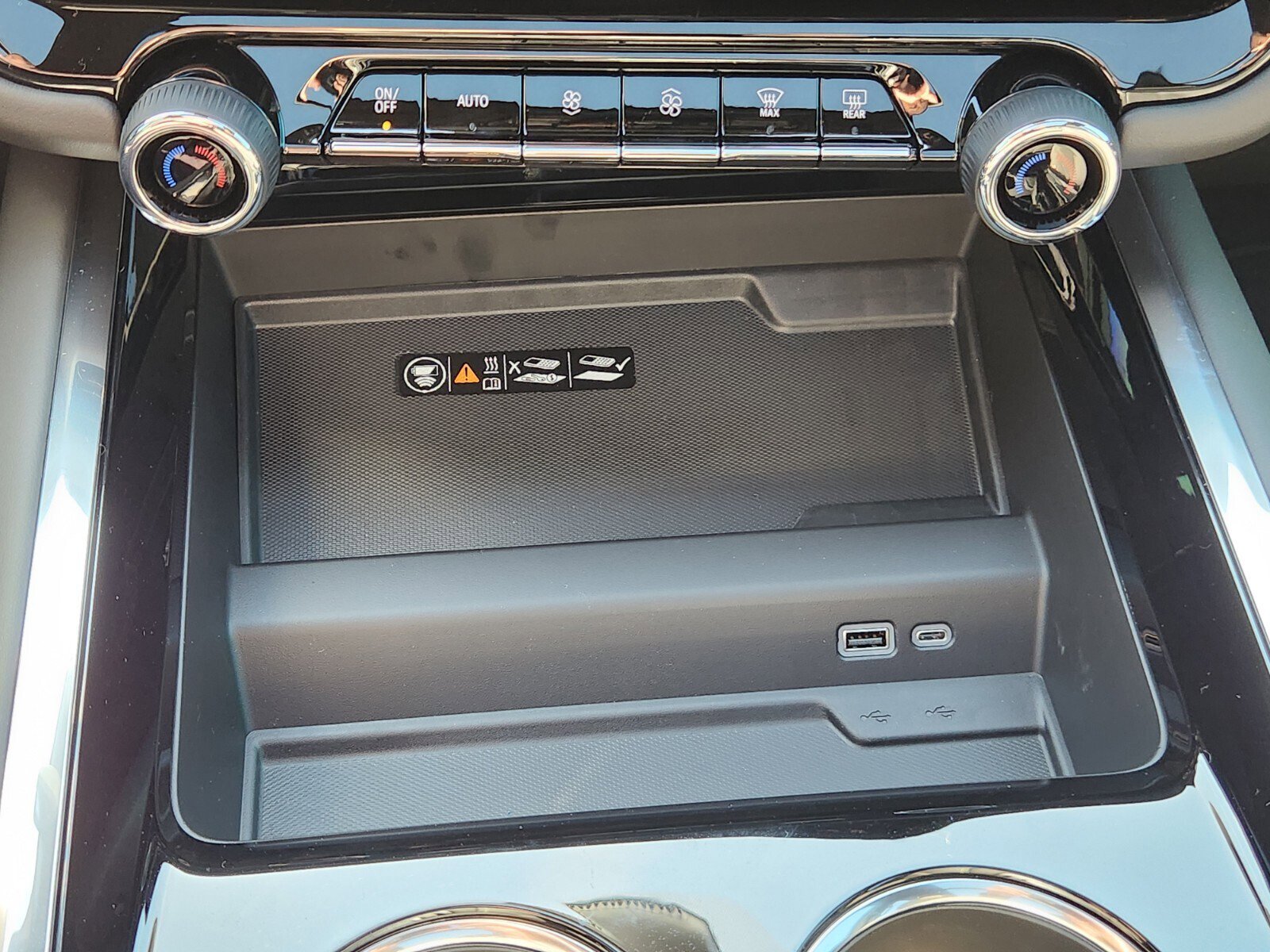 New 2026 Chevrolet Tahoe Premier w/ Sun And Tow Package image 17