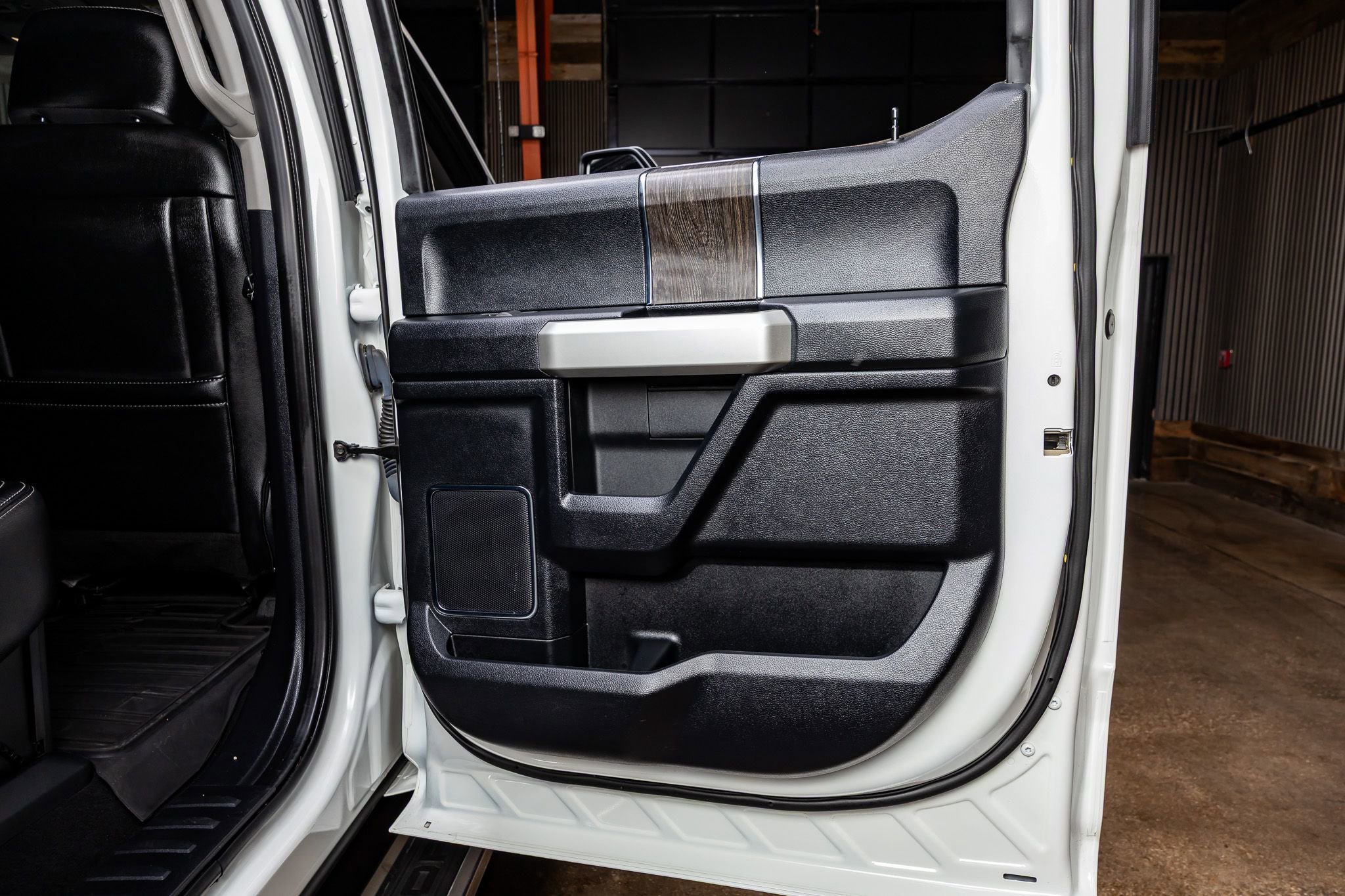 Used 2021 Ford F250 Lariat image 38