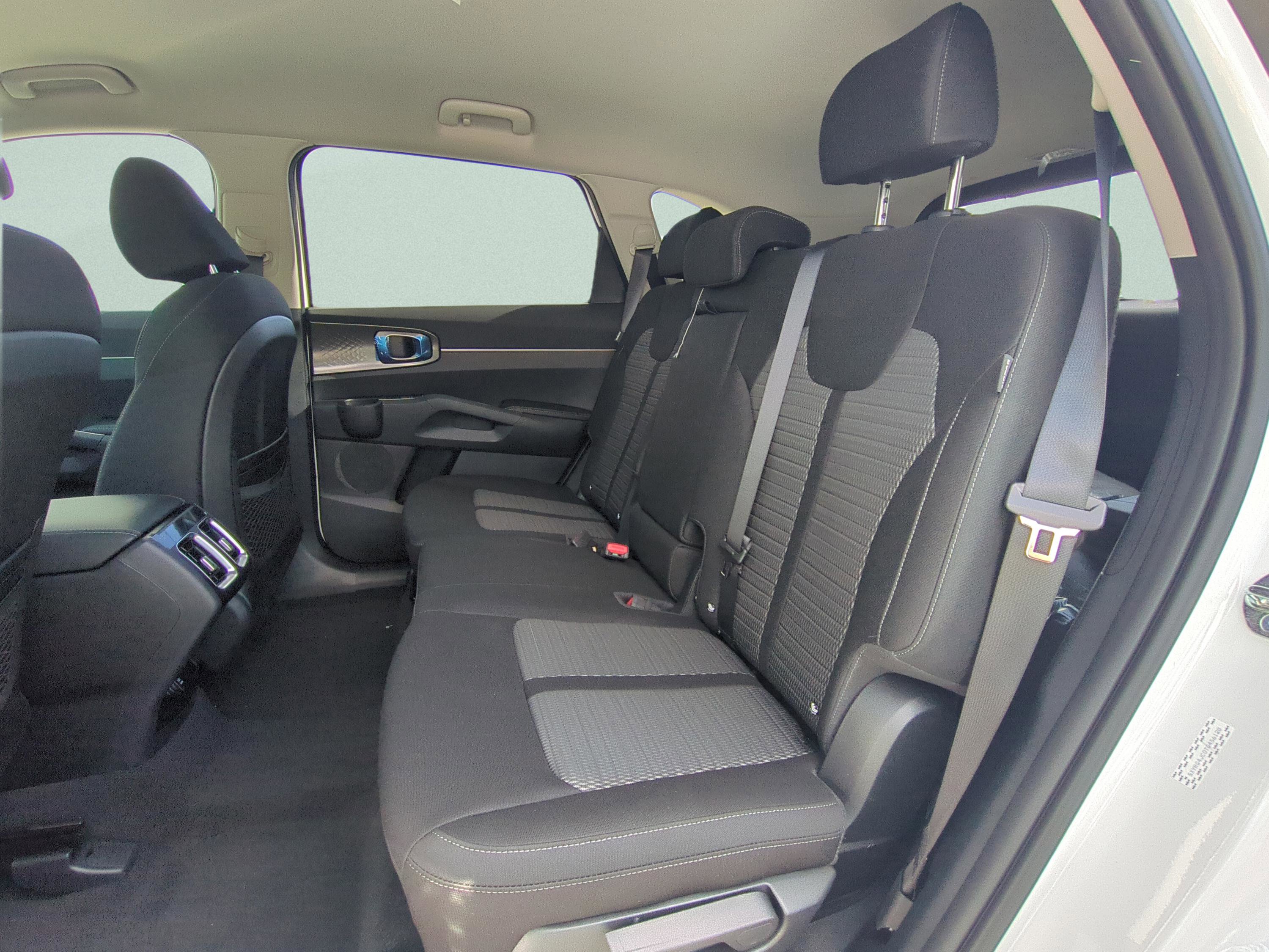 New 2026 Kia Sorento LX image 11