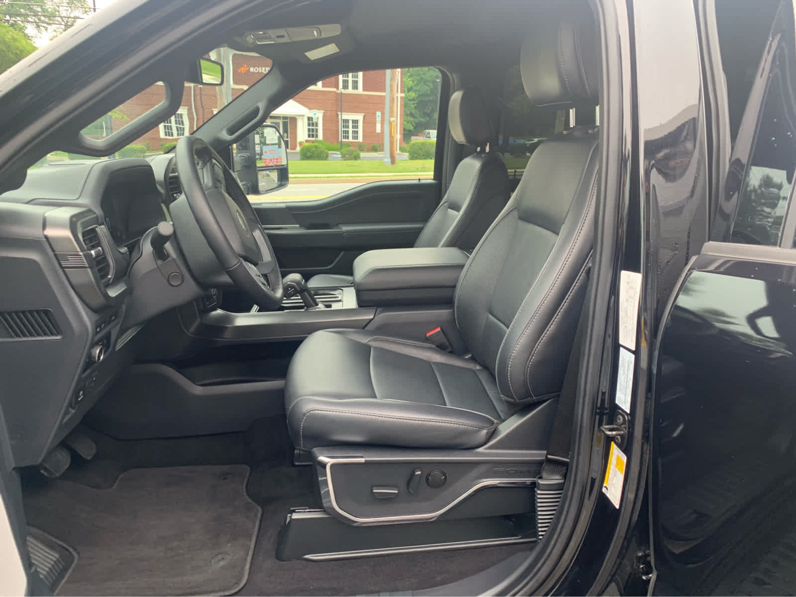 Used 2024 Ford F150 Lariat w/ Bed Utility Package AWD/4WD image 11