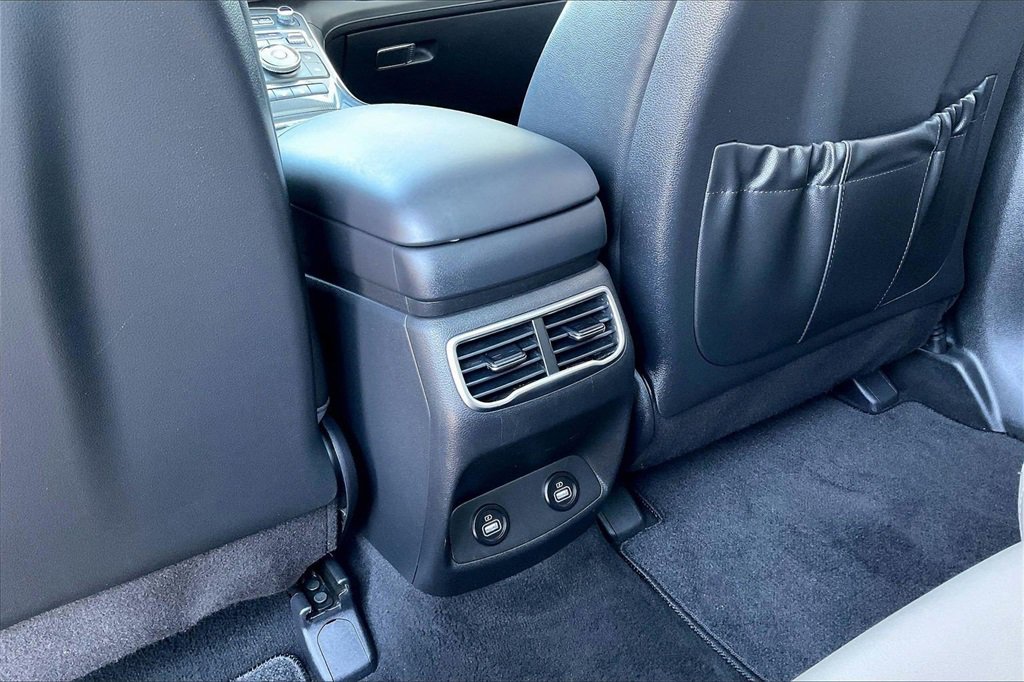 Used 2023 Hyundai Santa Fe SEL Premium image 34