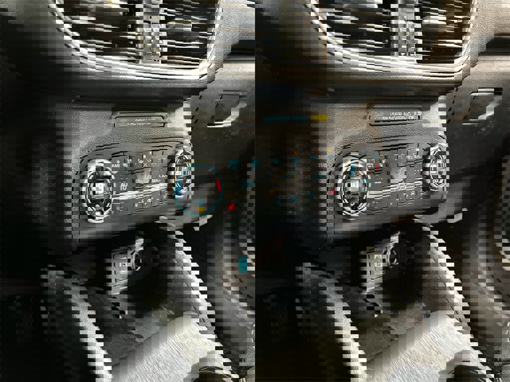 Used 2020 Ford Escape Titanium w/ Titanium Premium Package 2.0 image 36